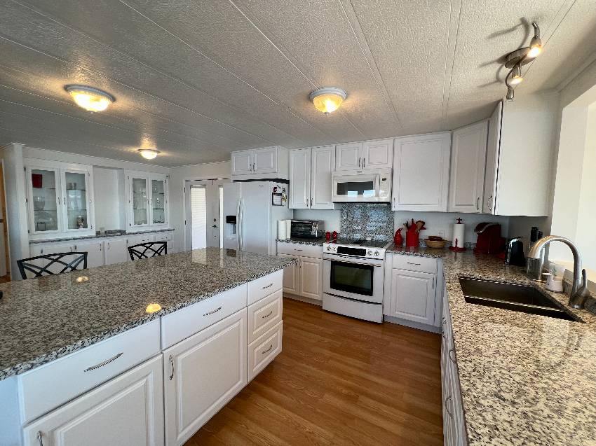 327 3rd St Dr W #11 a Palmetto, FL Mobile or Manufactured Home for Sale